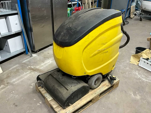 Kärcher schrobzuigmachine - afbeelding 10 van  15