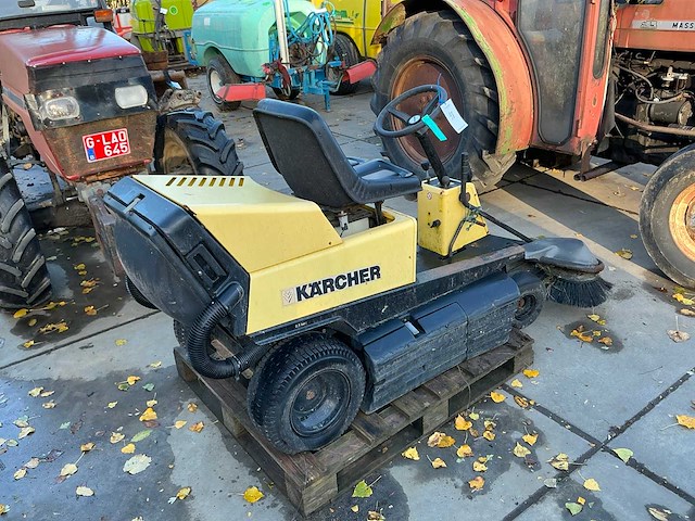 Kärcher trac kmr zelfrijdende veegmachine - afbeelding 4 van  7