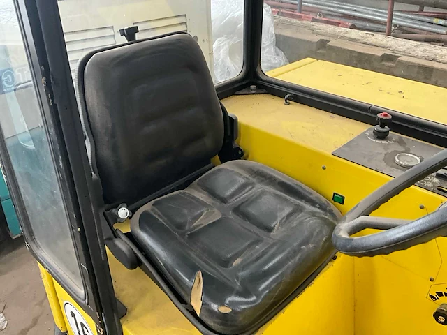 Kärcher veegmachine - afbeelding 3 van  14