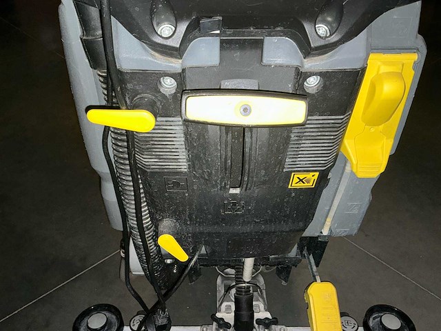 Kärcher vloerreiniger - afbeelding 12 van  13