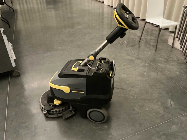 Kärcher vloerreiniger - afbeelding 3 van  8