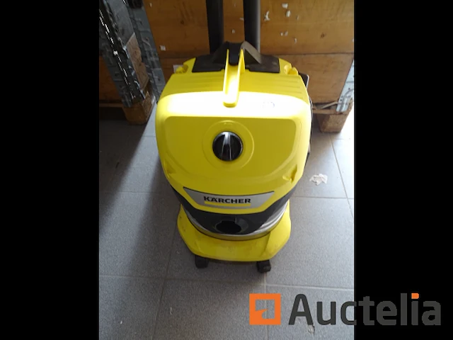 Kärcher wd 4 nat- en droogzuiger - afbeelding 1 van  7