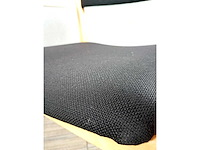 Kari asikainen - waiting room chair (3x) - afbeelding 2 van  10