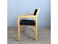 Kari asikainen - waiting room chair (3x) - afbeelding 4 van  10
