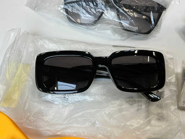 Karl lagerfeld zonnebril (7x) - afbeelding 3 van  9