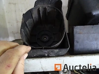 Karting accessoires: 85 draagraketten, diverse filterdeksels - afbeelding 9 van  15