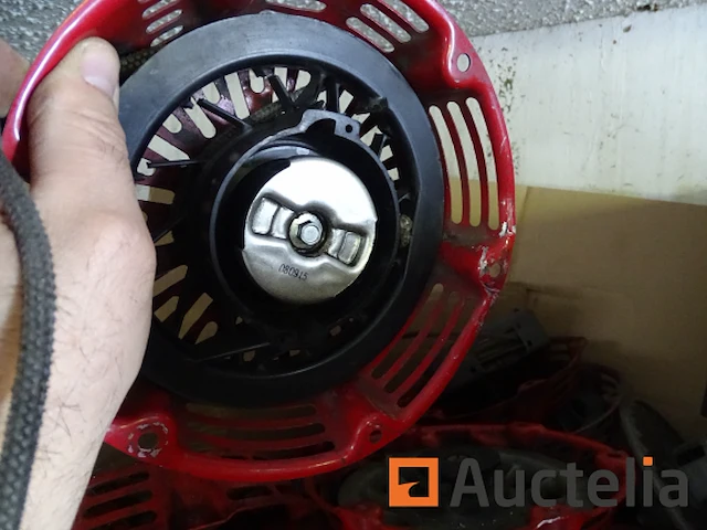 Karting accessoires: 85 draagraketten, diverse filterdeksels - afbeelding 12 van  15