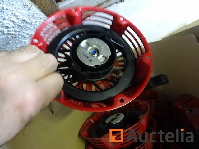 Karting accessoires: 85 draagraketten, diverse filterdeksels - afbeelding 15 van  15