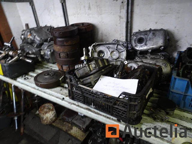 Karting accessoires: krukassen, koppelingen, 5 motoren - afbeelding 6 van  28