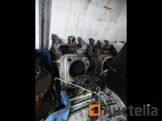 Karting accessoires: krukassen, koppelingen, 5 motoren - afbeelding 19 van  28