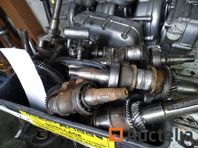 Karting accessoires: krukassen, koppelingen, 5 motoren - afbeelding 25 van  28