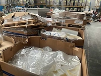 Kartonnen boxen met plastic afval (10x) en diverse rollen - afbeelding 1 van  20