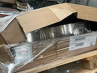 Kartonnen boxen met plastic restanten (10x) en diverse rollen - afbeelding 13 van  21