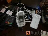 Kassa, luchtontvochtiger, creditcardlezers, diverse decoraties