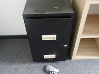 Kast ikea - afbeelding 1 van  3