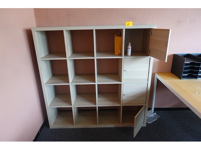 Kast ikea - afbeelding 1 van  2