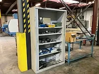 Kast met inhoud machinetoebehoren