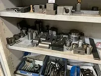Kast met inhoud machinetoebehoren - afbeelding 3 van  6