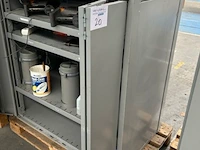 Kast met inhoud - afbeelding 2 van  8