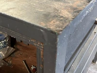 Kast met inhoud - afbeelding 2 van  4