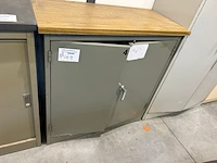 Kast met inhoud - afbeelding 1 van  8