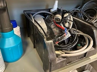 Kast met inhoud - afbeelding 4 van  8