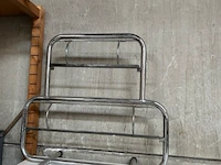 Kast met inhoud - afbeelding 8 van  9