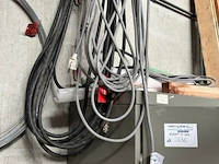 Kast met inhoud - afbeelding 8 van  8
