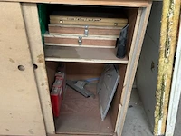 Kast met inhoud - afbeelding 6 van  6