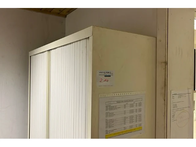 Kast met inhoud - afbeelding 2 van  5