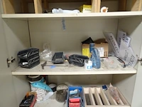 Kast met inhoud - afbeelding 5 van  7