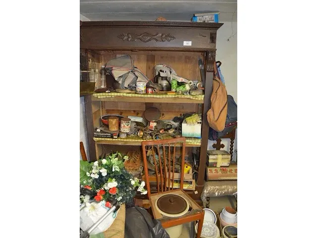 Kast met inhout w.o. keukenrobot kenwood, pedaaltrainer, elektrische grill tafel, stofzuiger nat en droog lavor gn-22 , droogrek, herenfiets libertas, enz - afbeelding 11 van  13