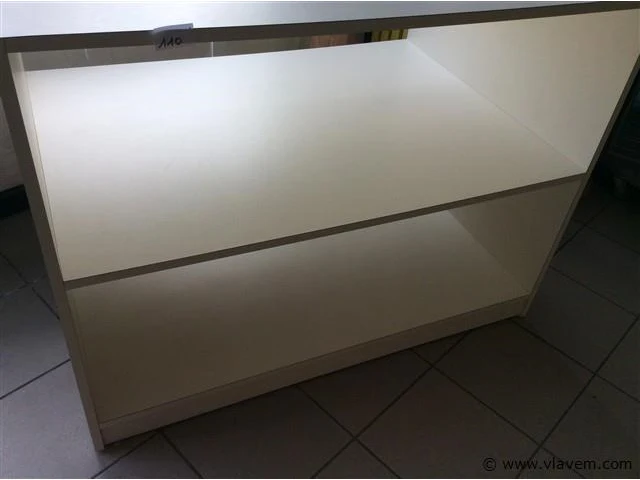 Kast op wieltjes - afbeelding 1 van  1