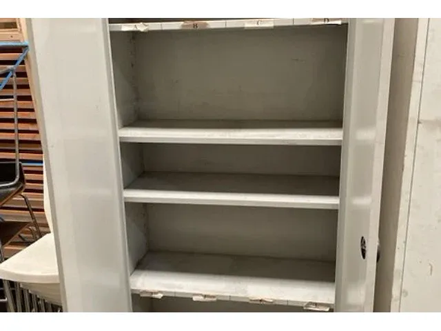 Kast - afbeelding 2 van  3