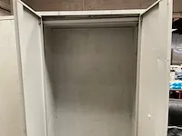 Kast