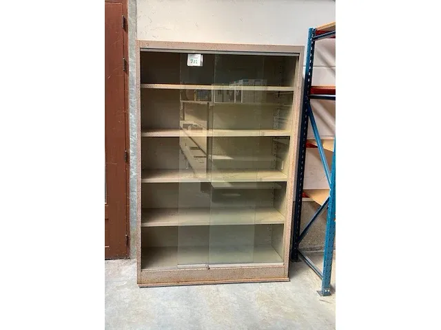 Kast - afbeelding 1 van  5