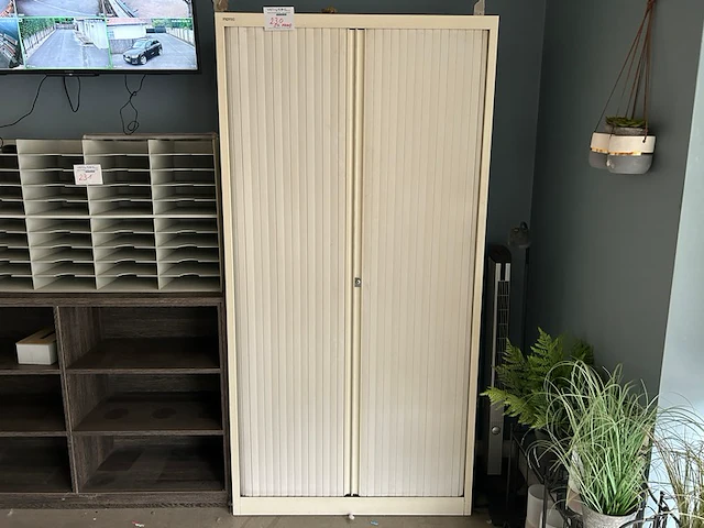 Kast - afbeelding 1 van  4