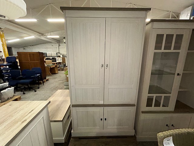 Kast - afbeelding 1 van  6