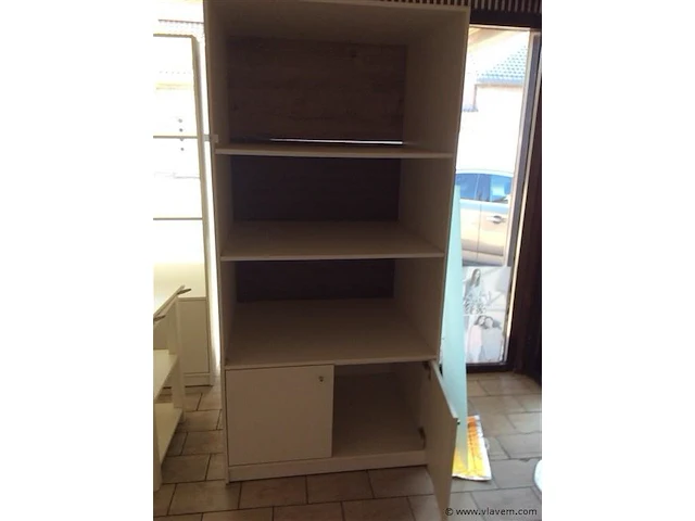 Kast - afbeelding 1 van  2