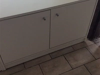 Kast - afbeelding 2 van  2