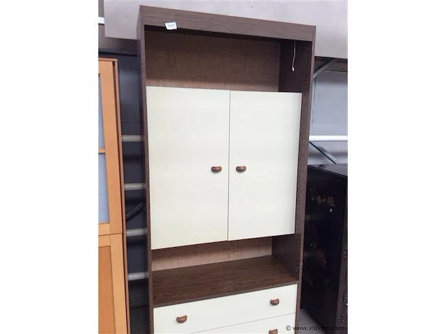 Kast - afbeelding 1 van  2