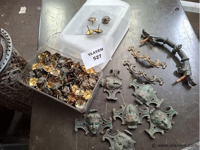 Kastbeslag - afbeelding 1 van  3