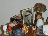 Kastje met 3 lades en inhoud - afbeelding 3 van  3