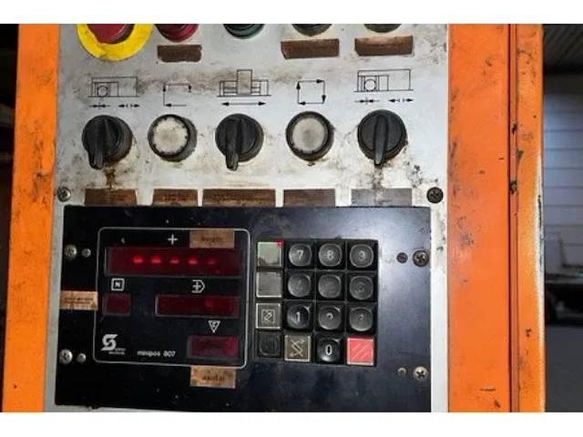 Kasto ijzerzaagtafel - afbeelding 4 van  11