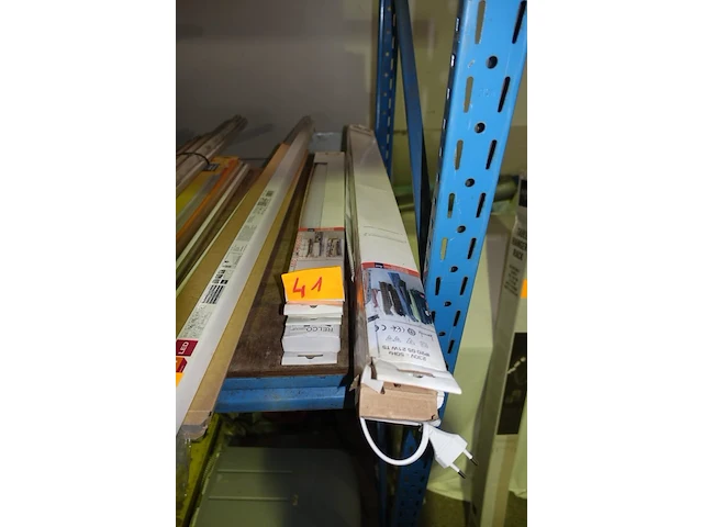 Kastverlichting 3x60cm / 4x90cm - afbeelding 1 van  3