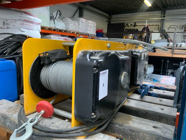 Katrol met staalkabel (2x) - afbeelding 1 van  6
