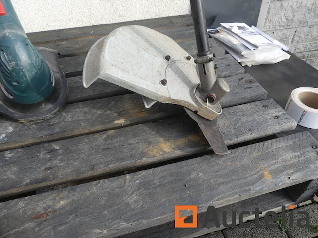 Kavel van 2 trimmers en 1 elektrische bosmaaier - afbeelding 5 van  8