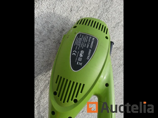 Kavel van 2 trimmers en 1 elektrische bosmaaier - afbeelding 8 van  8