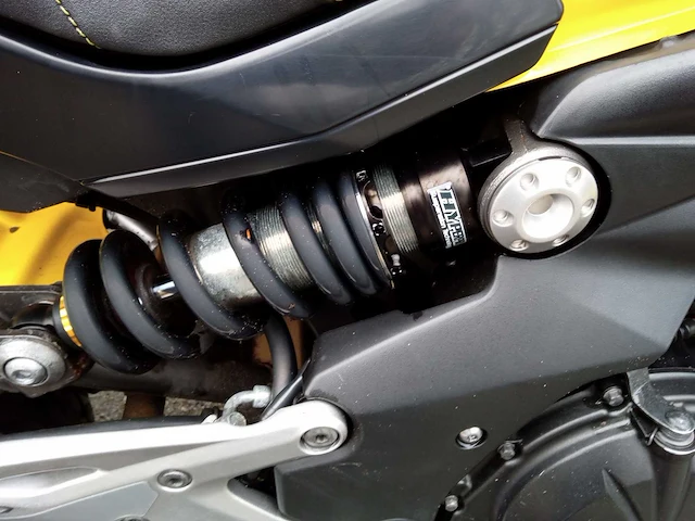 Kawasaki - er6 - motorfiets - afbeelding 4 van  9