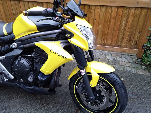 Kawasaki - er6 - motorfiets - afbeelding 5 van  9